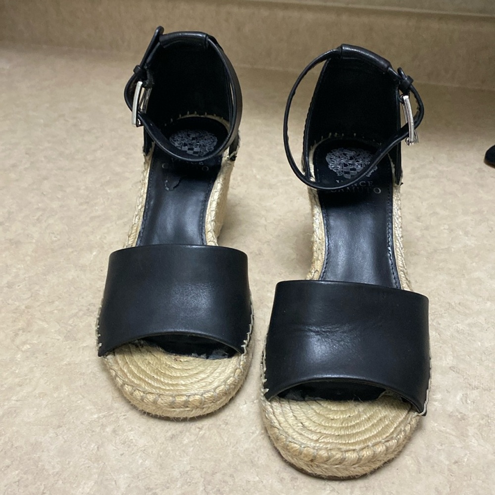Vince Camuto Leather Edpadrille in size 8.5